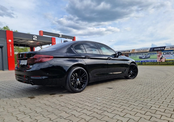 BMW Seria 5 cena 117900 przebieg: 99500, rok produkcji 2017 z Zwoleń małe 326